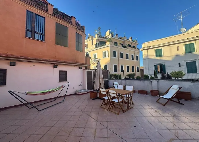 Apartment A Terrace Above Ancient Rome
